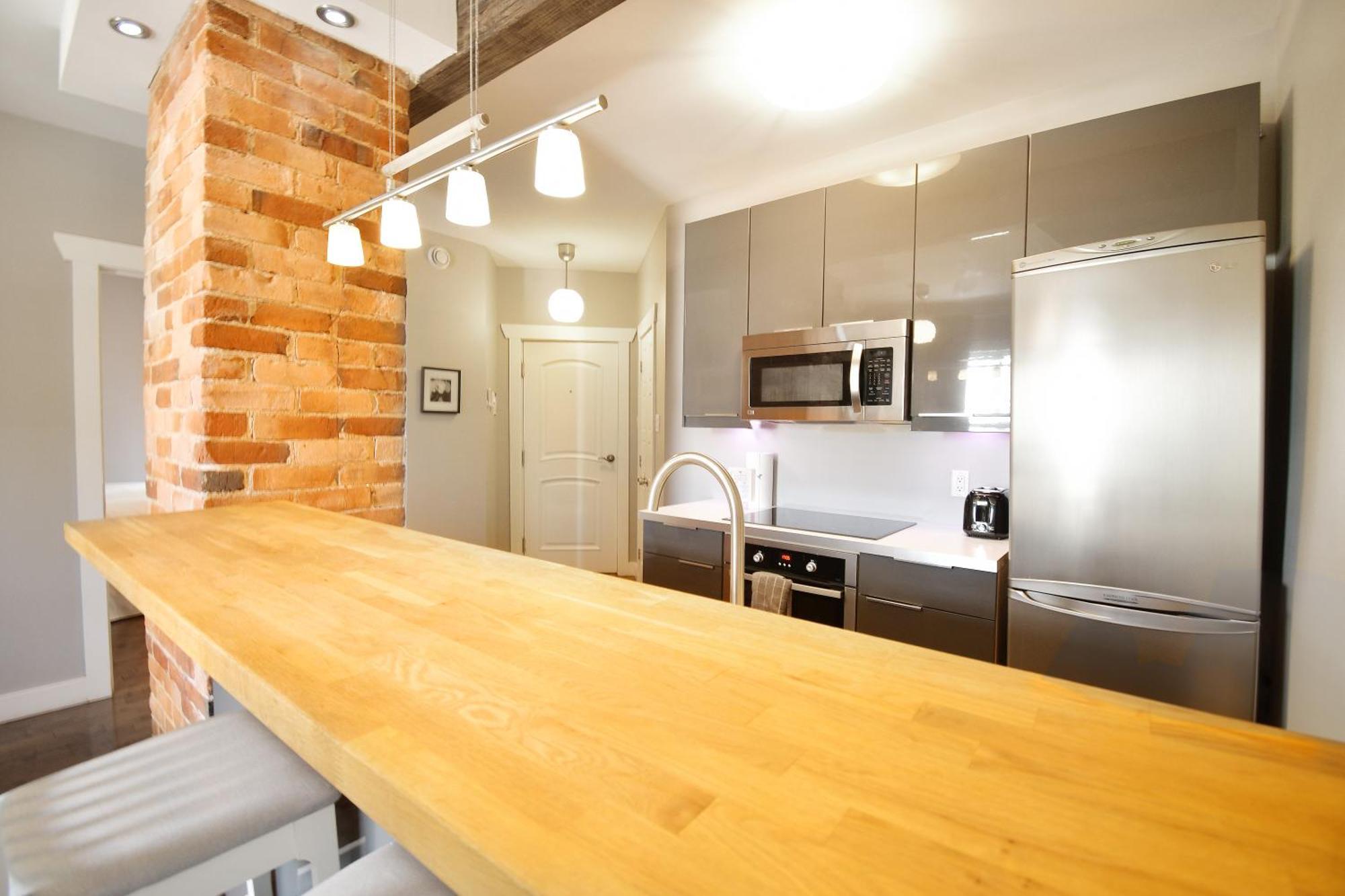 Château Queen By Bower Hotels&suites * Moncton